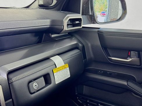 New 2025 Toyota 4Runner Limited image 31