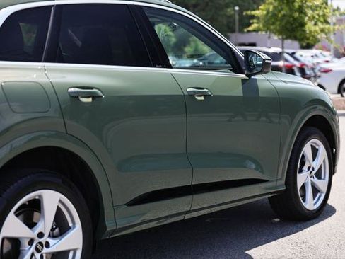Certified 2025 Audi Q5 Premium Plus w/ Premium Plus AWD/4WD image 8