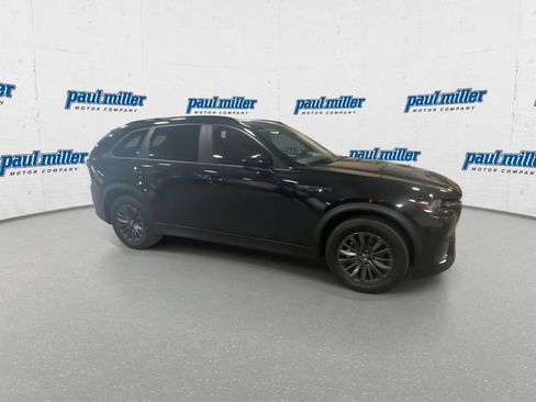 Used 2025 MAZDA CX-70 3.3 Turbo w/ Preferred Package AWD/4WD image 11