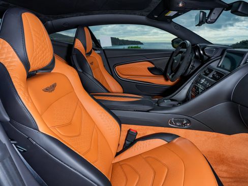Used 2023 Aston Martin DBS Coupe RWD image 15
