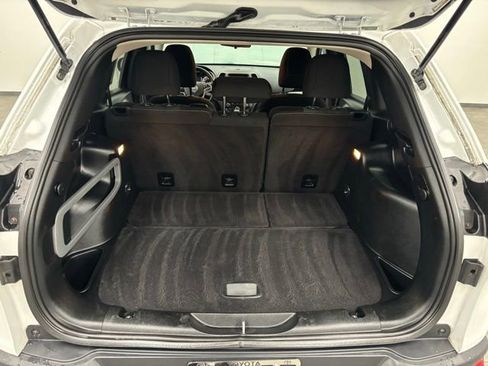 Used 2017 Jeep Cherokee Latitude FWD image 7