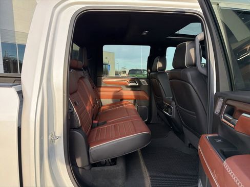 Used 2024 GMC Sierra 3500 Denali Ultimate image 18