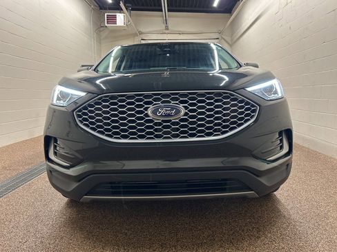 Used 2023 Ford Edge SEL image 6