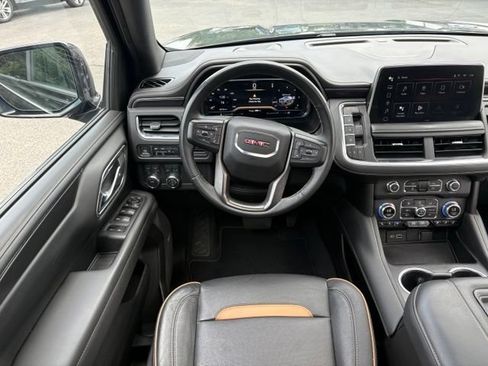 Used 2023 GMC Yukon XL AT4 AWD/4WD image 21