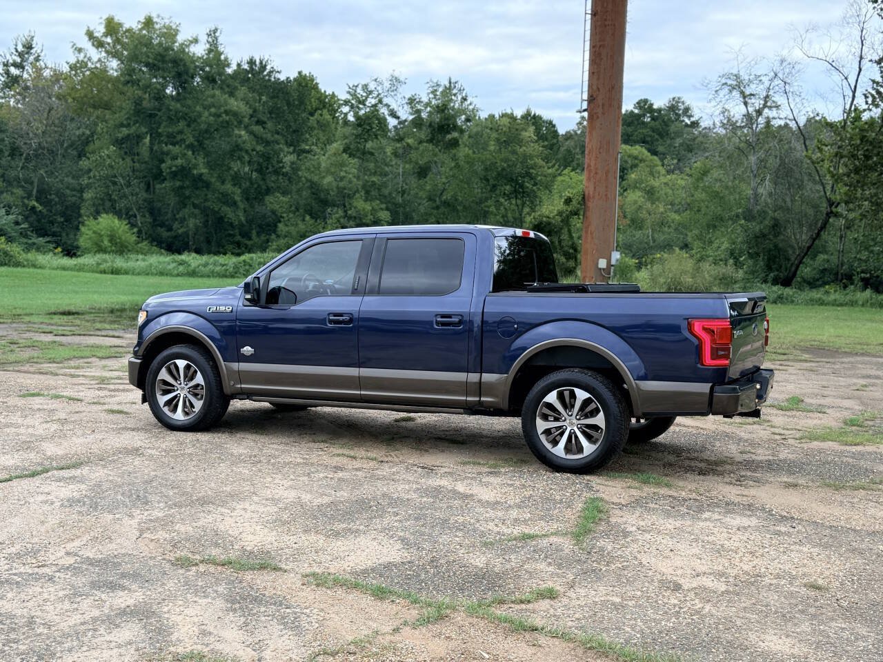 Used 2017 Ford F150 King Ranch w/ Equipment Group 601A Luxury RWD image 3