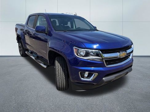 Used 2017 Chevrolet Colorado LT w/ LT Convenience Package AWD/4WD image 5