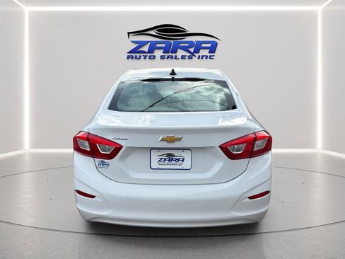 Used 2017 Chevrolet Cruze LS image 6