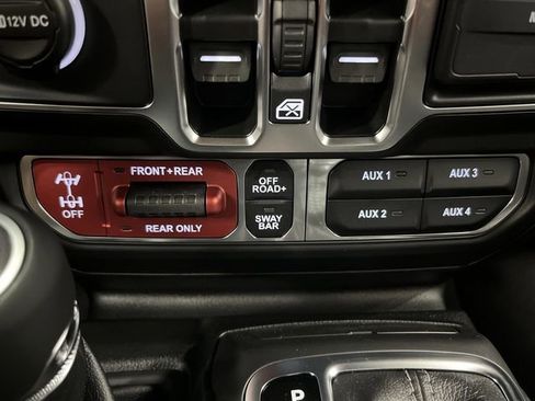 New 2025 Jeep Wrangler Unlimited Rubicon 392 image 26