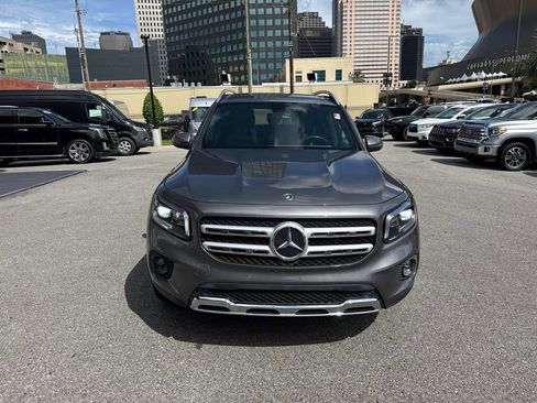 Used 2021 Mercedes-Benz GLB 250 image 2