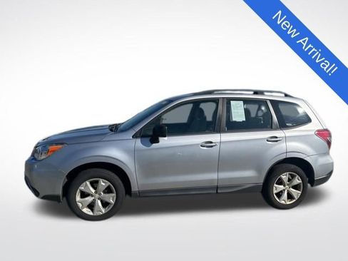 Used 2015 Subaru Forester 2.5i w/ Alloy Wheel Package image 4