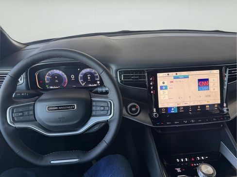 New 2026 Jeep Grand Wagoneer L Limited AWD/4WD image 14