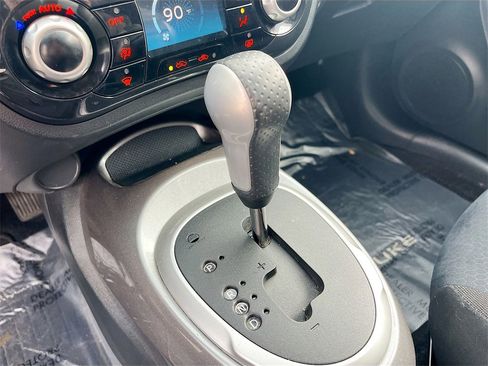 Used 2013 Nissan Juke SV image 15