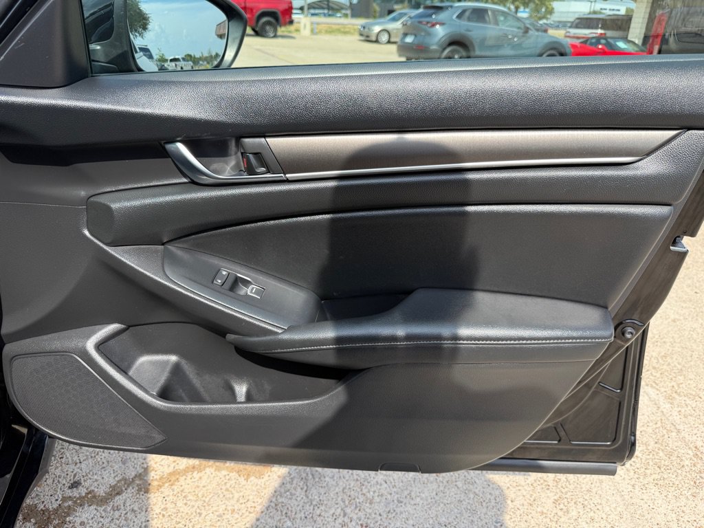 Used 2021 Honda Accord LX image 21
