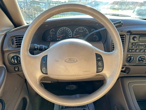 Used 1999 Ford Expedition XLT image 23