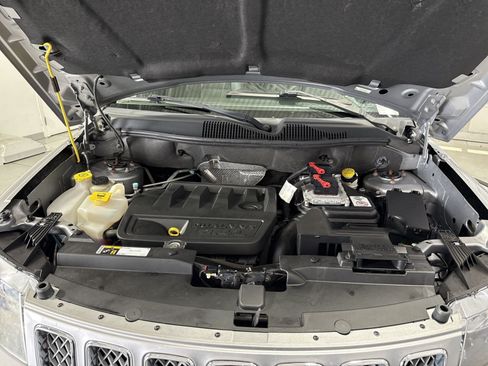 Used 2016 Jeep Compass High Altitude AWD/4WD image 27