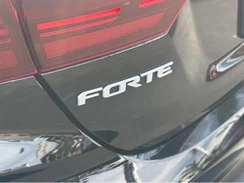 Certified 2023 Kia Forte GT-Line w/ GT-Line Technology Package image 39