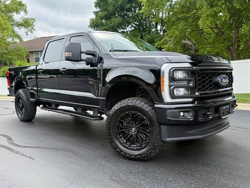 Used 2023 Ford F250 XLT w/ XLT Premium Package AWD/4WD image 1