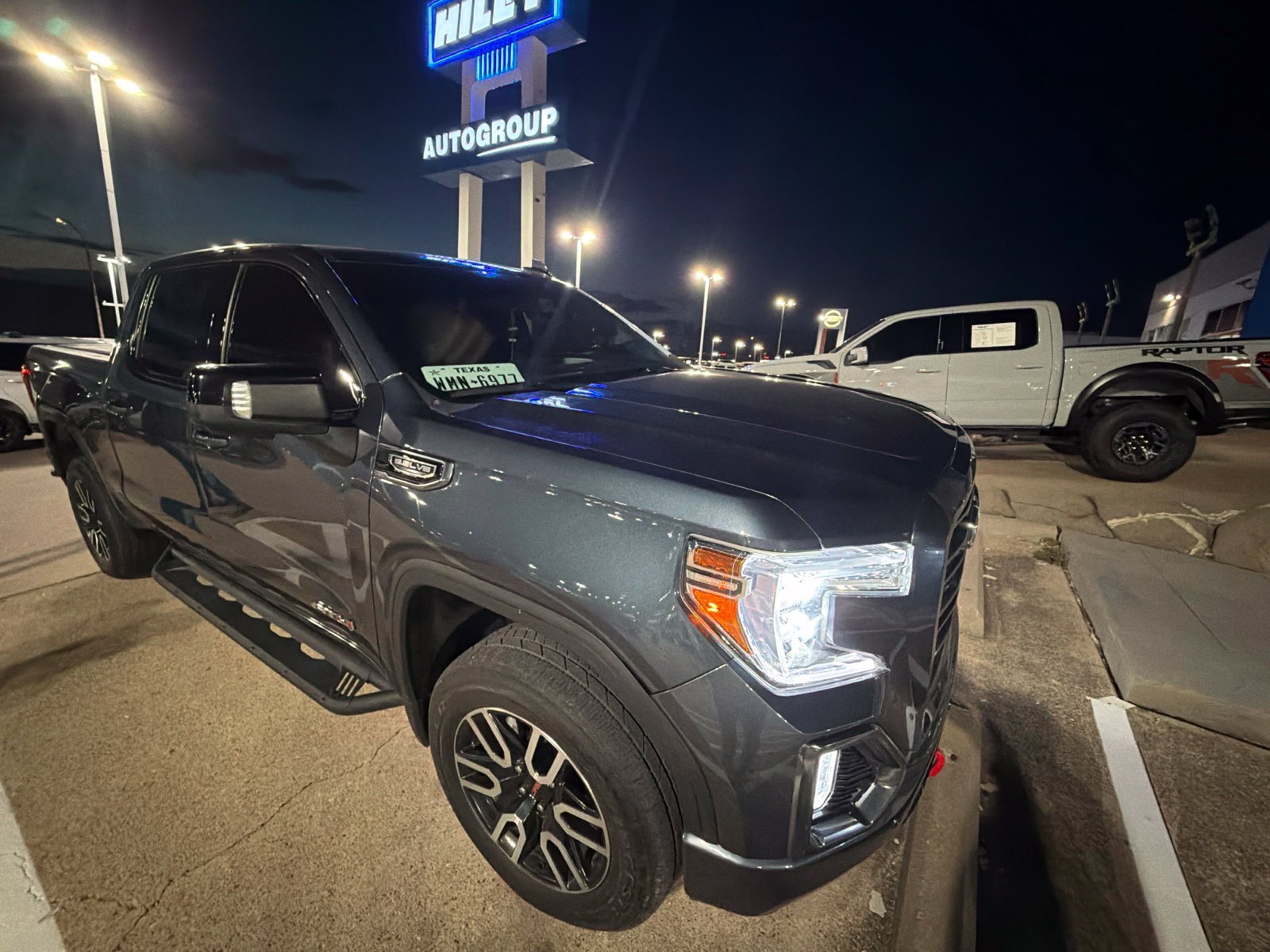 Used 2021 GMC Sierra 1500 AT4 w/ AT4 Premium Package AWD/4WD image 18