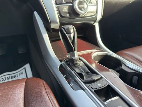 Used 2017 Acura TLX 2.4L image 32
