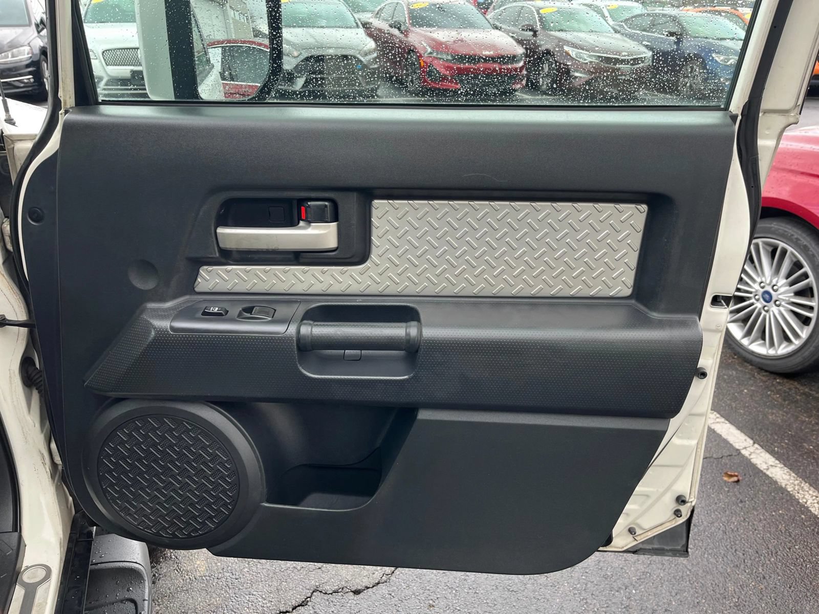 Used 2010 Toyota FJ Cruiser 4WD image 36