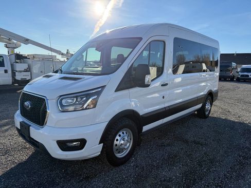 Used 2023 Ford Transit 350 XLT image 7