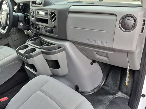 New 2027 Ford E-350 and Econoline 350 Super Duty w/ Power Equipment Group RWD image 20