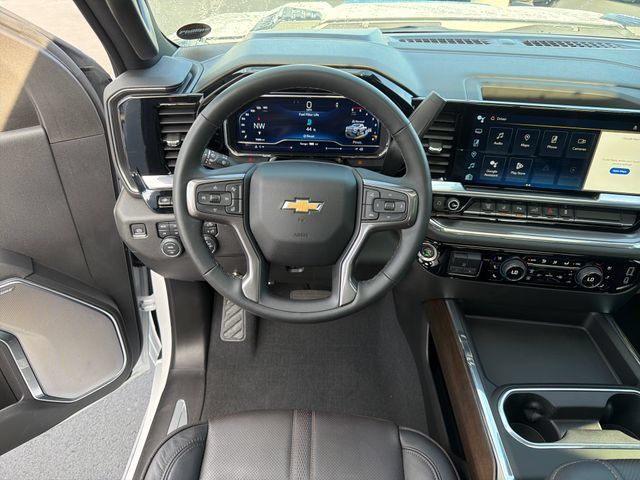 Used 2024 Chevrolet Silverado 3500 High Country w/ Technology Package AWD/4WD image 13
