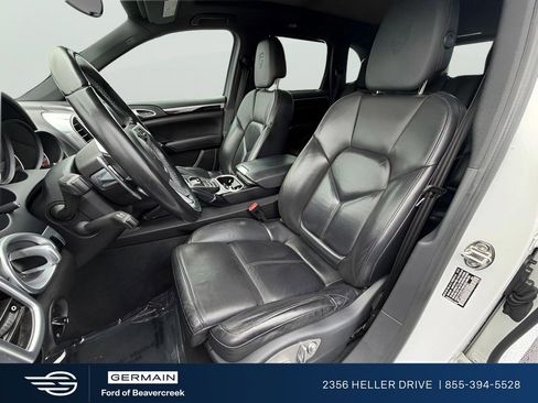 Used 2017 Porsche Cayenne Platinum Edition w/ Premium Package Plus (PJX) AWD/4WD image 20