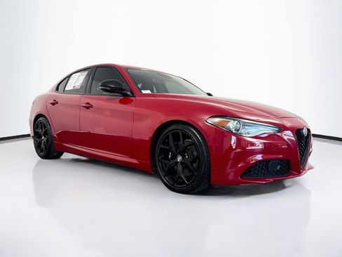 Used 2019 Alfa Romeo Giulia w/ Nero Edizione RWD image 8