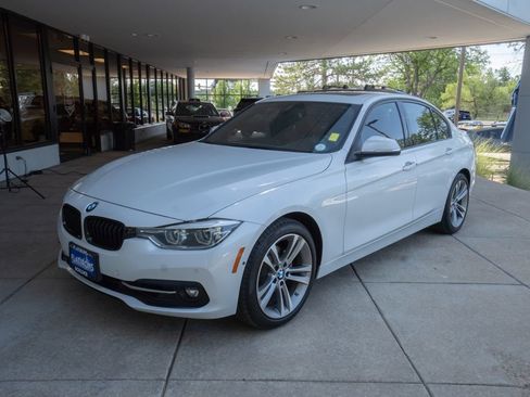 Used 2016 BMW 328i xDrive Sedan AWD/4WD image 3