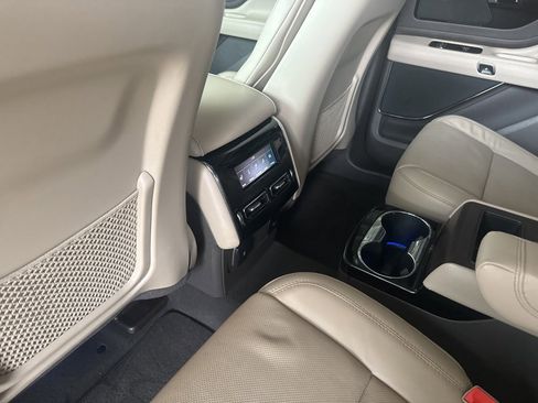 Used 2022 Lincoln Aviator Reserve w/ Equipment Group 201A image 18