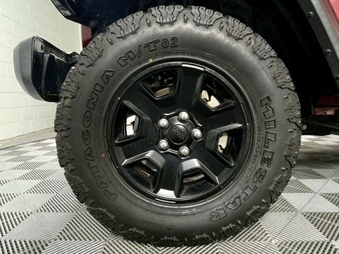 Used 2021 Jeep Gladiator Mojave image 10