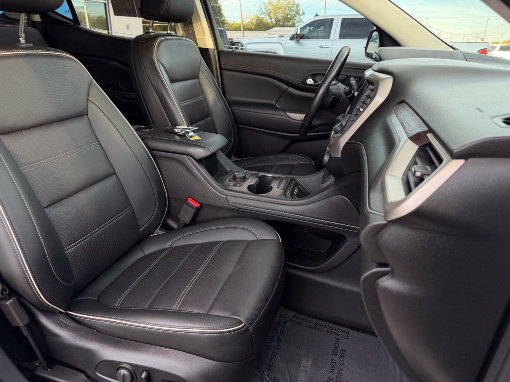 Used 2021 GMC Acadia Denali w/ Denali Technology Package FWD image 18