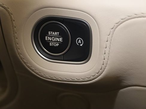 Used 2022 Mercedes-Benz Maybach GLS 600 4MATIC image 52