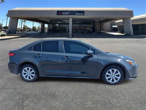 Used 2023 Toyota Corolla Hybrid Sedan image 7