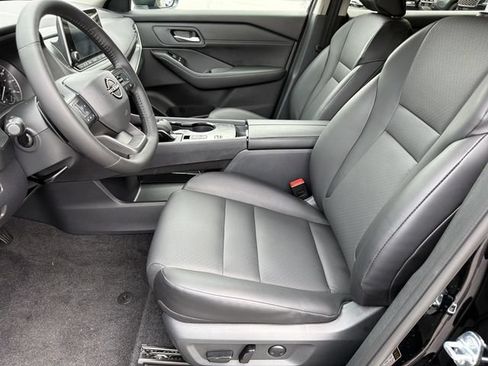 Used 2026 Nissan Rogue Dark Armor FWD image 30