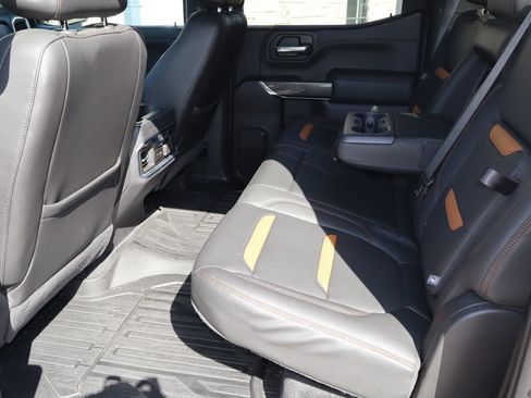 Used 2019 GMC Sierra 1500 AT4 w/ AT4 Premium Package AWD/4WD image 6