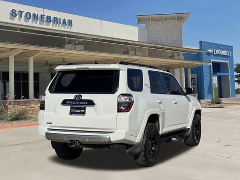 Used 2022 Toyota 4Runner TRD Off-Road image 5