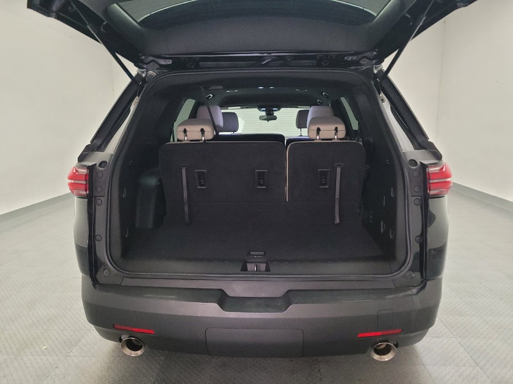 Used 2022 Chevrolet Traverse LS FWD image 29