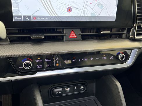 Used 2023 Kia Sportage SX image 21