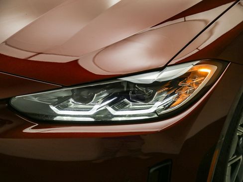 Used 2023 BMW i4 eDrive40 w/ Premium Package RWD image 8