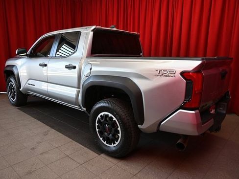 Used 2024 Toyota Tacoma TRD Off-Road image 5