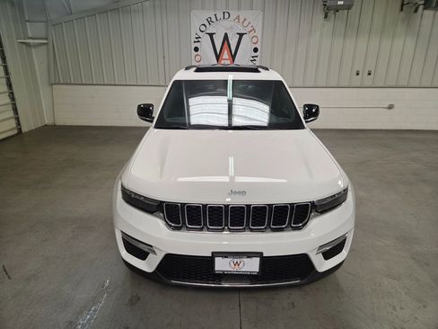 Used 2024 Jeep Grand Cherokee Limited 4xe AWD/4WD image 12
