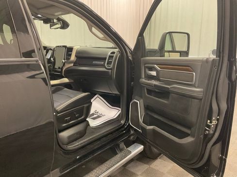Used 2024 RAM 3500 Laramie image 20
