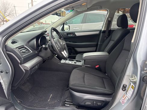 Used 2017 Subaru Outback 2.5i Premium image 21
