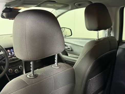Used 2020 Chevrolet Trax LS w/ Tint and Cruise Package image 20