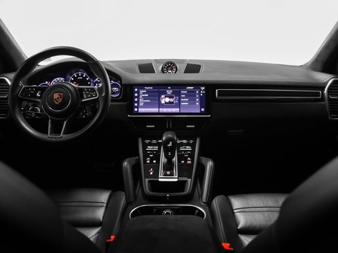 Used 2023 Porsche Cayenne GTS image 35
