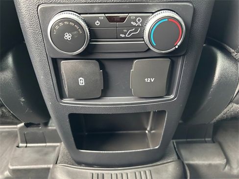 Used 2021 Ford Explorer XLT w/ Equipment Group 202A image 31