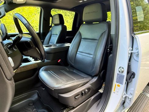 Used 2021 GMC Sierra 2500 Denali w/ Technology Package AWD/4WD image 14