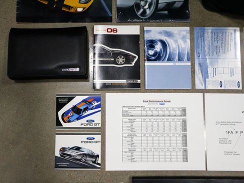 Used 2006 Ford GT RWD image 48